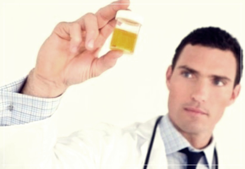 주황색 소변에서 노란색 소변까지: 색깔로 알아보는 건강체크