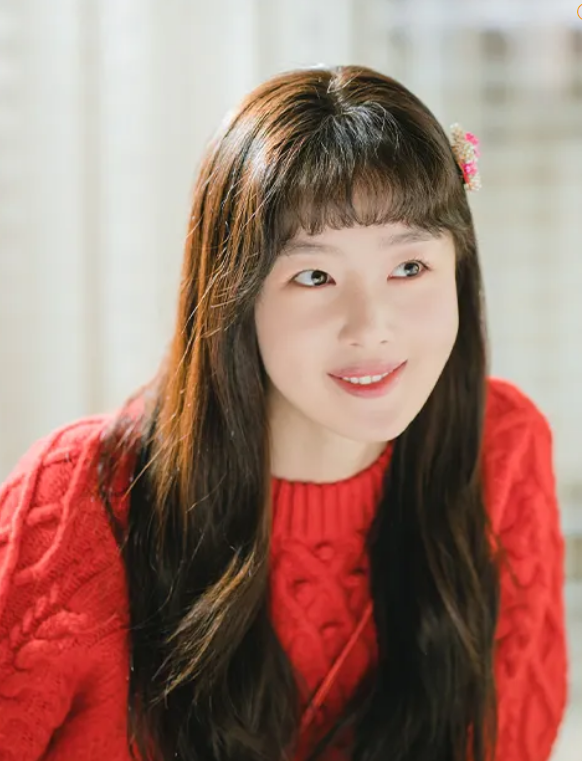 놀아주는 여자 고은하 역할 한선화