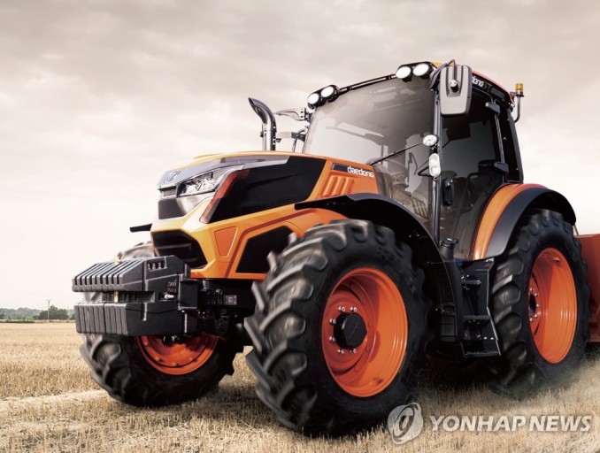 농사가 편해진다&hellip;자율주행트랙터&middot;무인운반 등 농촌 로봇시대 