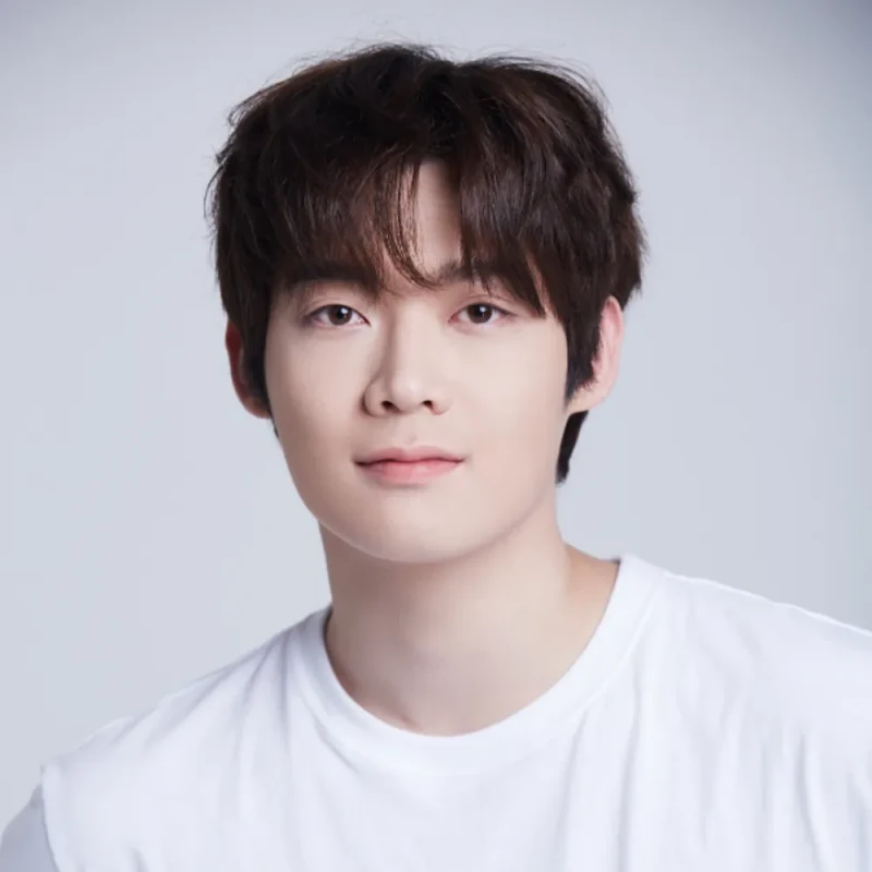 러닝메이트에서 강재원 역을 맡은 윤도건