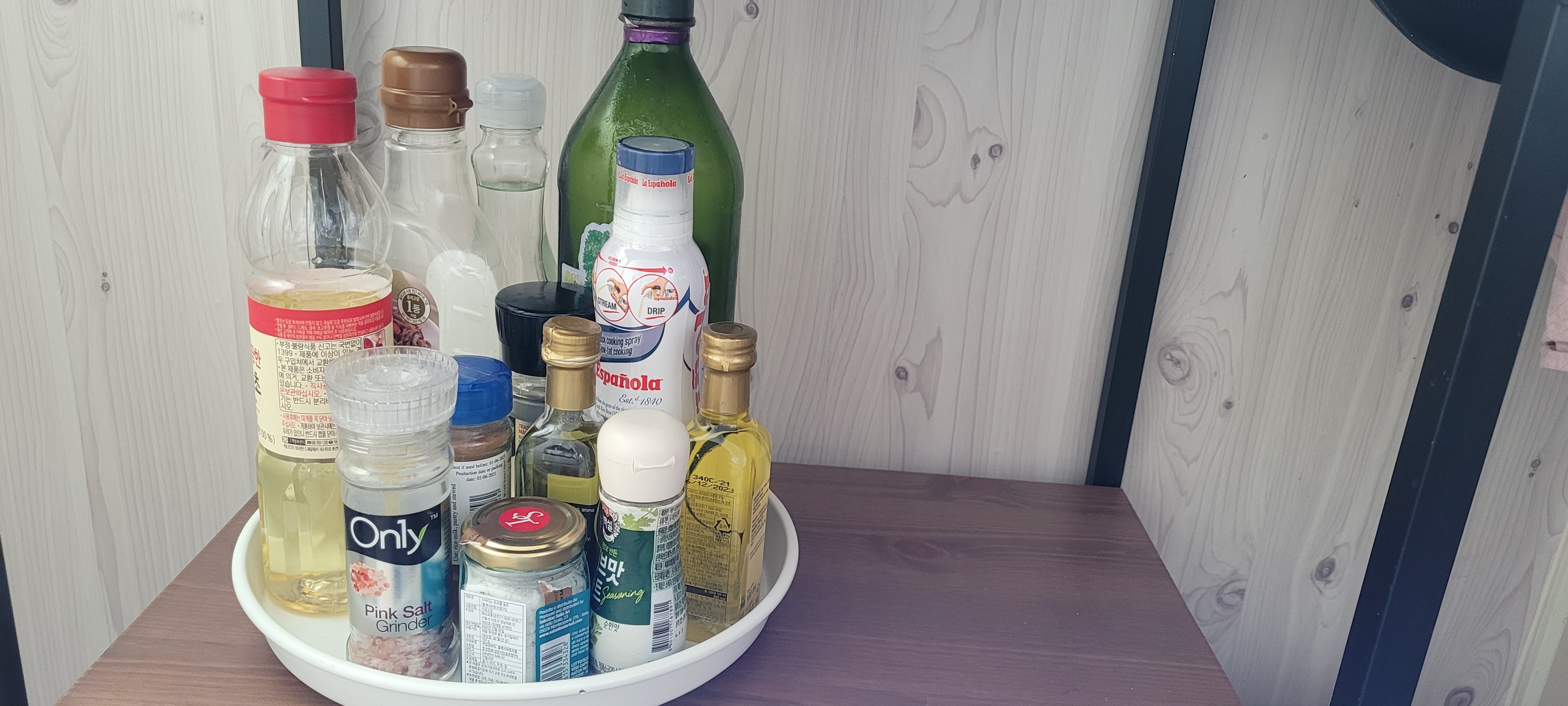 회전형 수납테이블