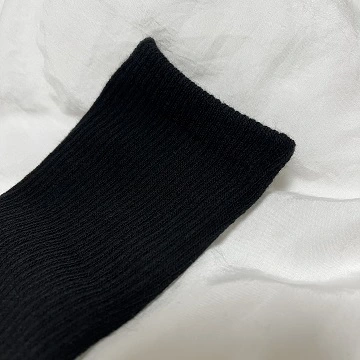 적당한 두께의 일오공칠 양말