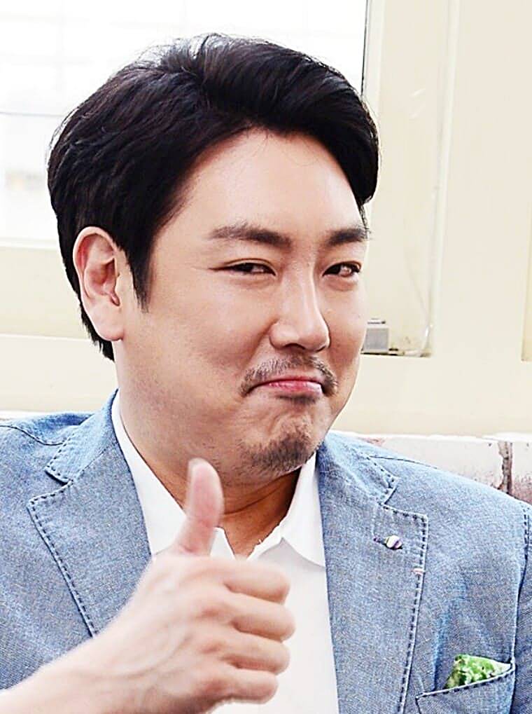 배우-조진웅