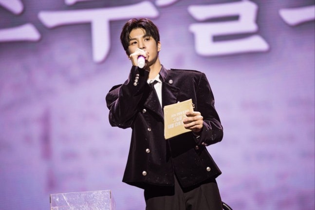 정동원 나이 학력 프로필 군대 해병대 입대 제대날짜 아버지 어머니 가족관계