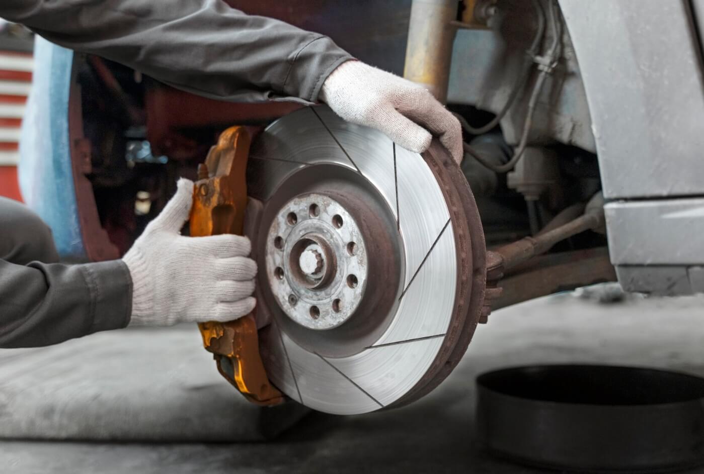 자동차 브레이크 밀림 현상