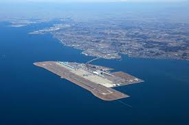 왼쪽 인천공항 우측은 나고야 주부 센트레아 국제공항 사진