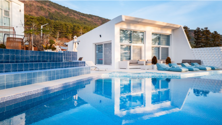 생각속의 집 글램핑 야외 수영장