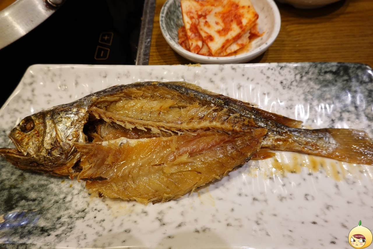 보리굴비가 인당 하나씩