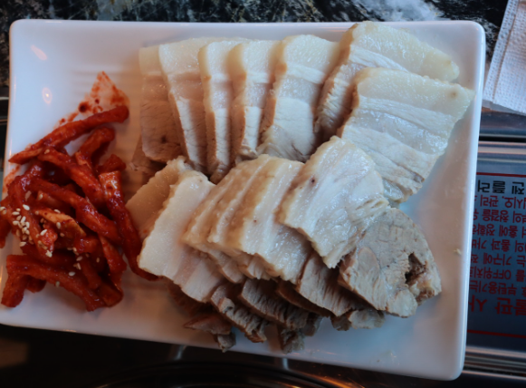 생방송 오늘N 인천 중구 한우사골 칼국수와 무한리필보쌈