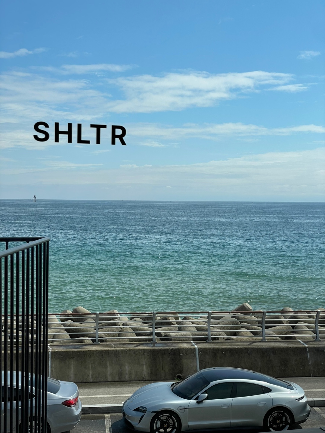 속초 오션뷰 카페 셜터