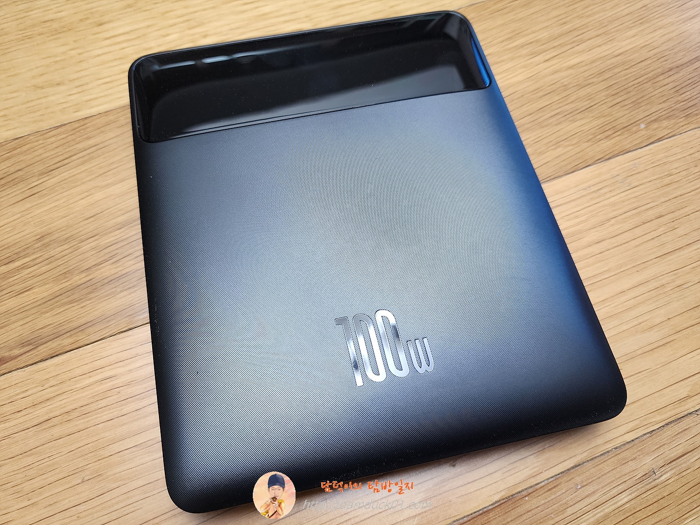 베이스어스 블레이드 100W 20000mAh 보조배터리