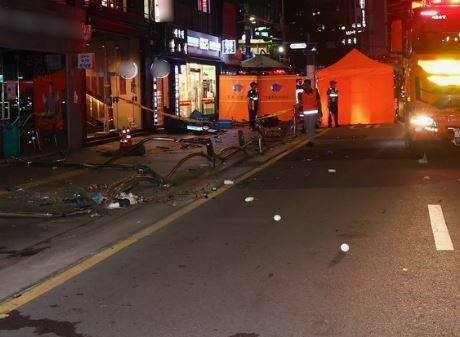 서울역 차량 돌진 고령운전자 논란 재점화