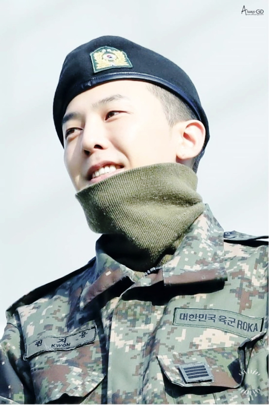 지드래곤 군대