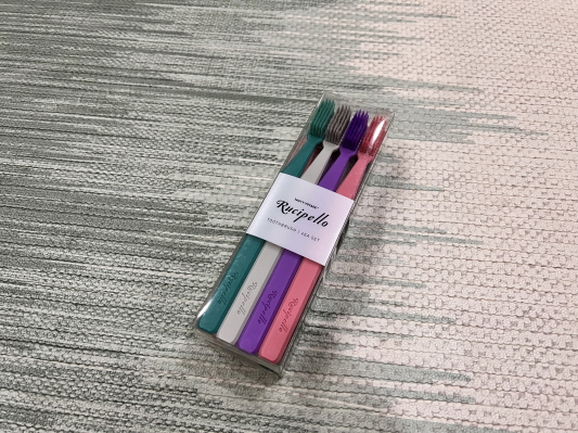 루치펠로 칫솔 패키지