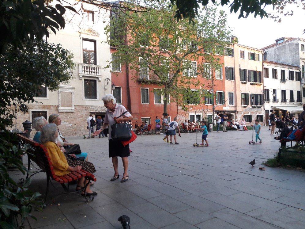 베니스에 사랑에 빠지게 만든 8가지