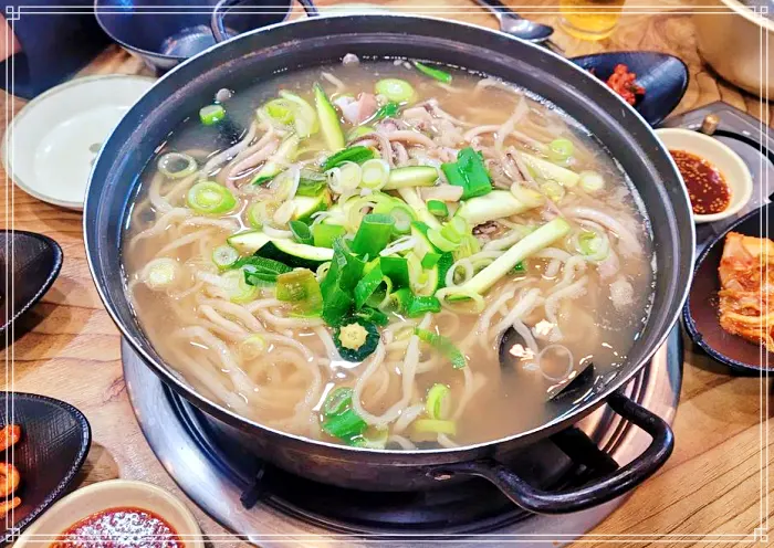 Pick Up! 트렌드 스페셜 춘천, 강촌, 레일바이크 해물 칼국수, 떡갈비 맛집