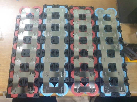 삼성 INR21700-33J셀 4S14P 스폿 연결