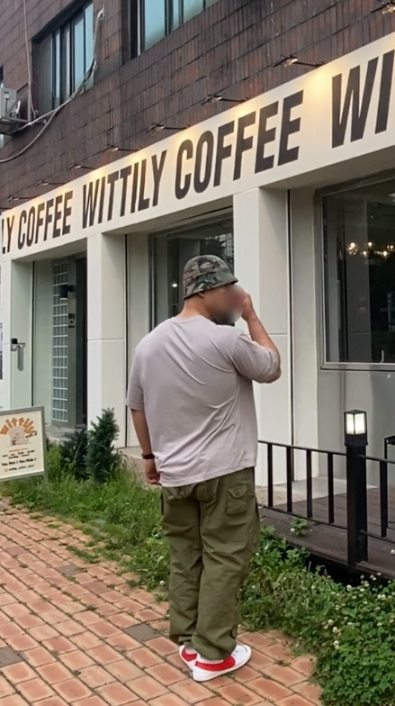 데일리룩(오뭘입) 엑스트라오디너리 카모 버킷햇 벙거지&#44; 쿨탠다드 반팔&#44; 아웃스탠딩 카고바지&#44; 블레이저 미드 77 점보&#44; 남자데일리룩&#44; 남자데일리코디&#44; 남자데일리패션&#44; ootd