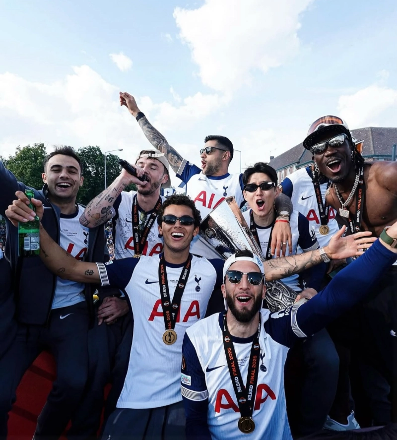 BTS V&amp;#44; 방탄소년단 뷔&amp;#44; 뷔 인스타그램&amp;#44; 손흥민 생일&amp;#44; 손흥민 뷔&amp;#44; 뷔 조성진&amp;#44; 뷔 손흥민 조성진&amp;#44; 조성진 피아니스트&amp;#44; 월드스타 우정&amp;#44; 셀럽 우정