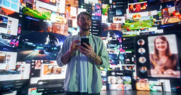 K웹툰 관련주 수혜주