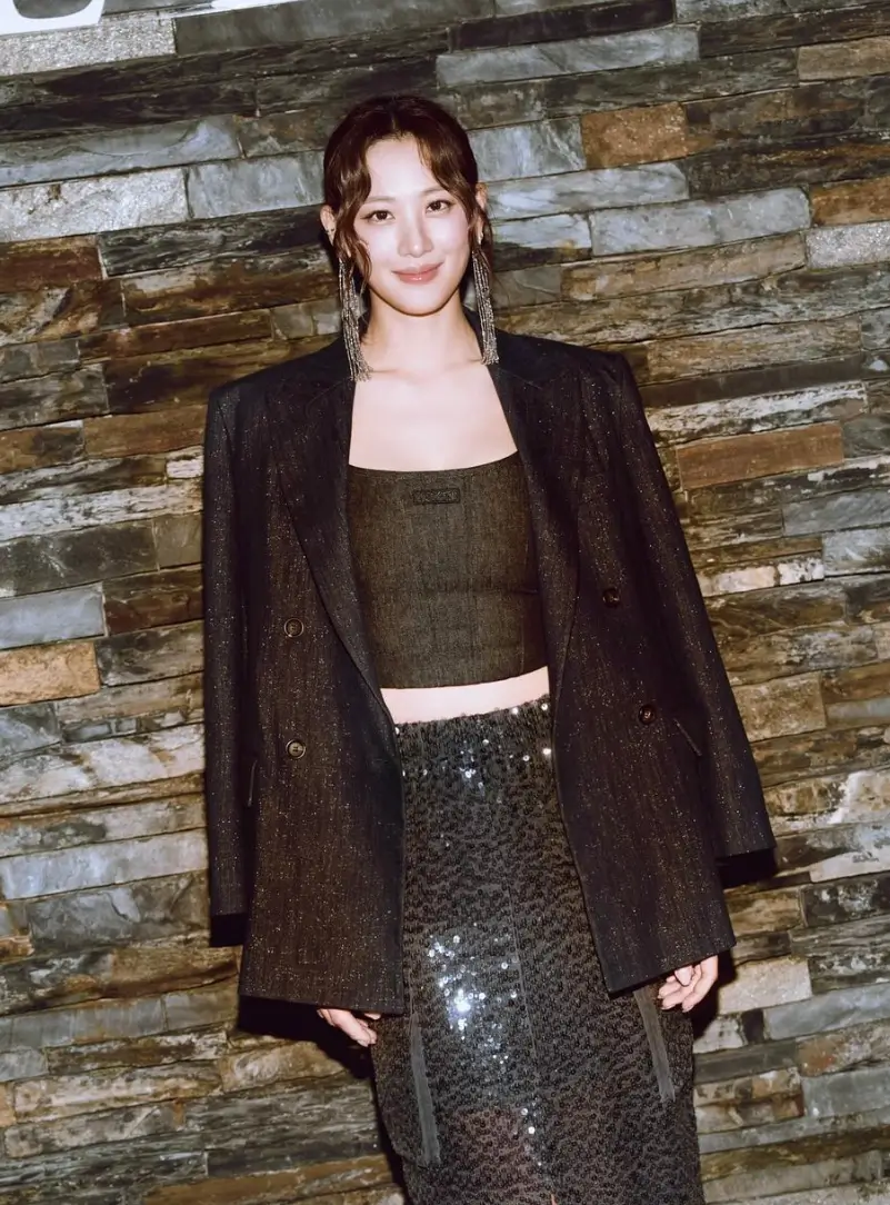 수현