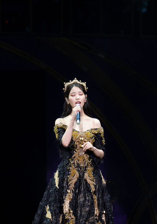 아이유 더 골든아워 콘서트 2022