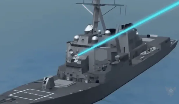 함선용 고출력 레이저 무기의 시연 영상 /US Military Defense 유튜브 캡처(조선비즈)