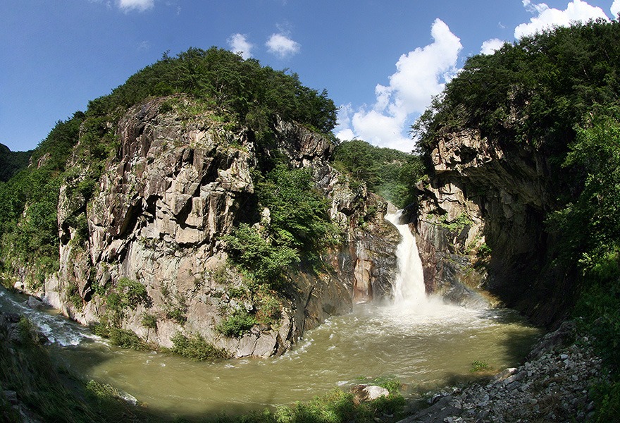 철원 삼부연폭포