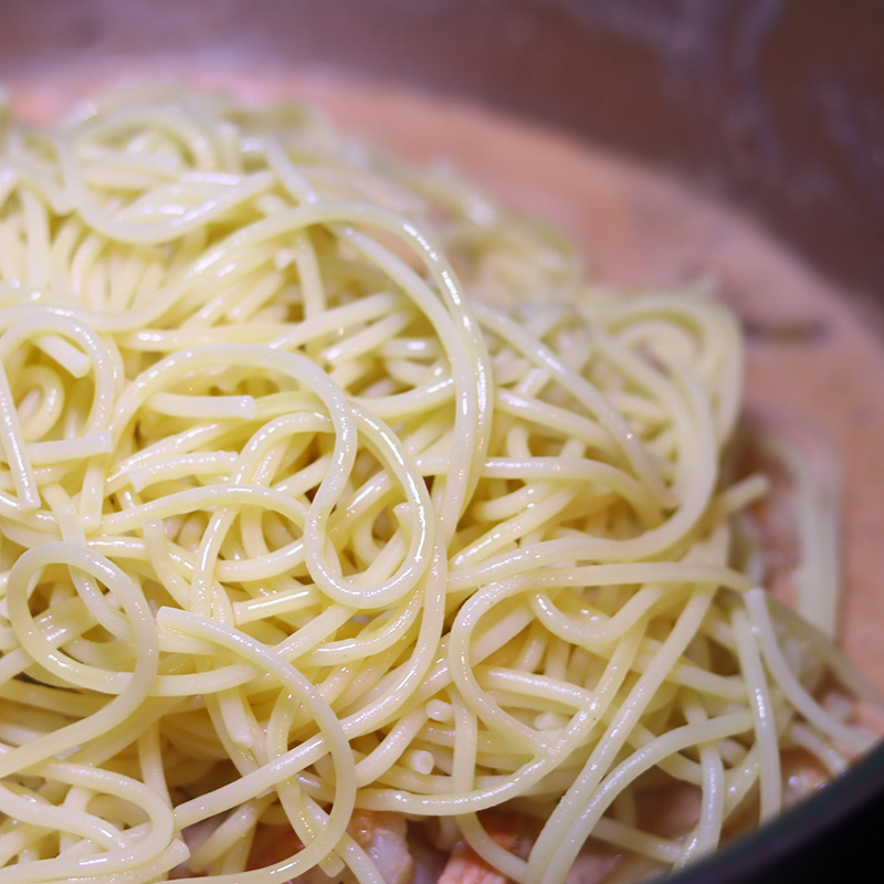 새우 로제 소스에 스파게티면 넣기