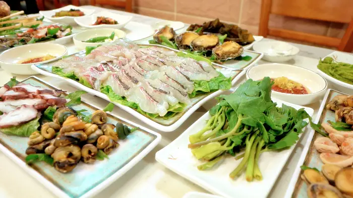 소문의맛집 현지인 추천 싱싱한 회부터 보말 따개비까지 회정식 해산물 정식 백년손님 밥상 여수 안도 맛있는 곳 맛집 추천