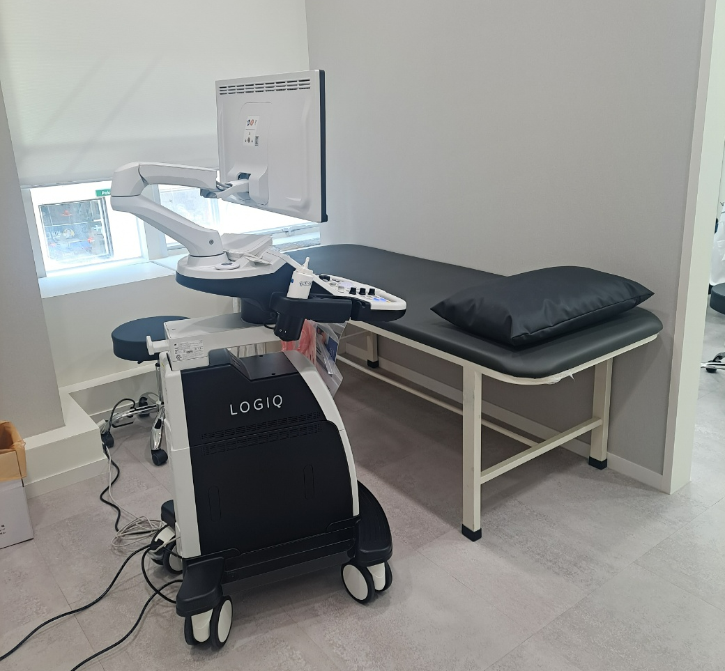 류마이주현내과 초음파실