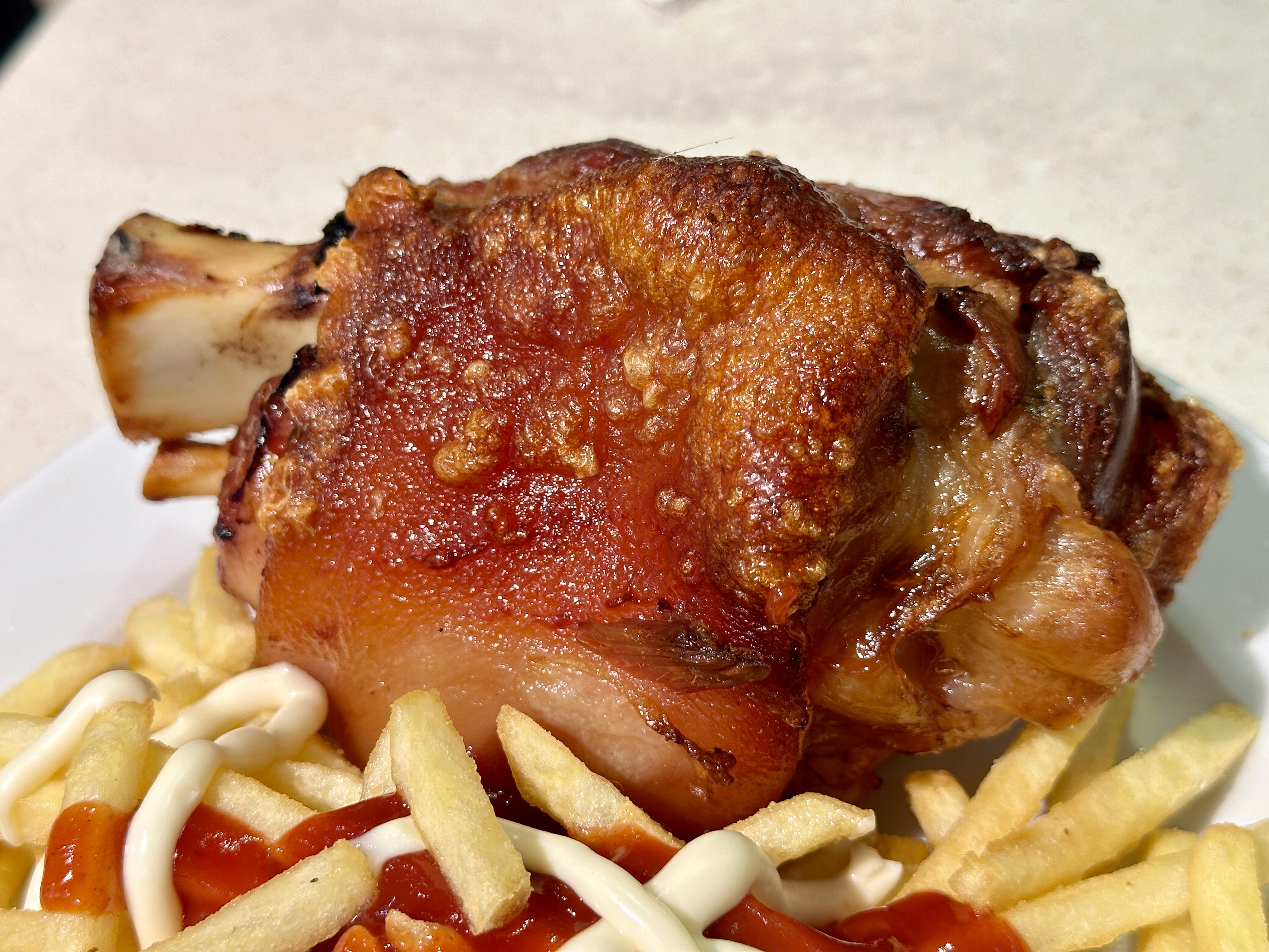 영롱한 슈바인학센