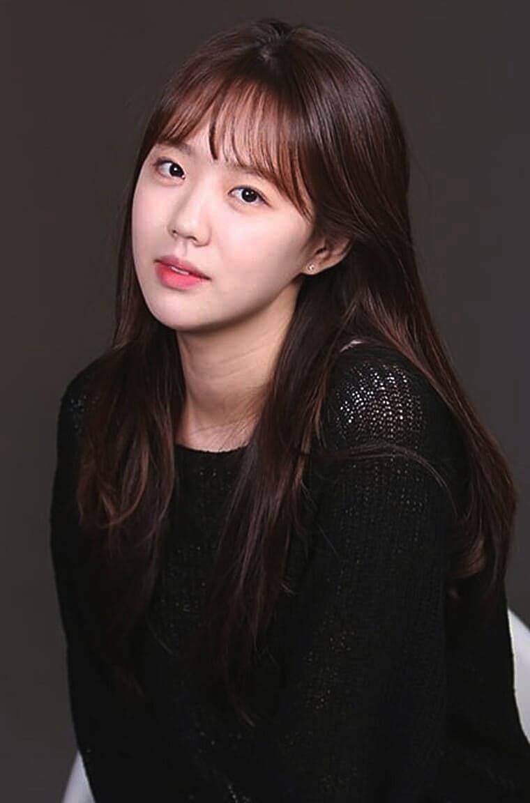 배우-지예은