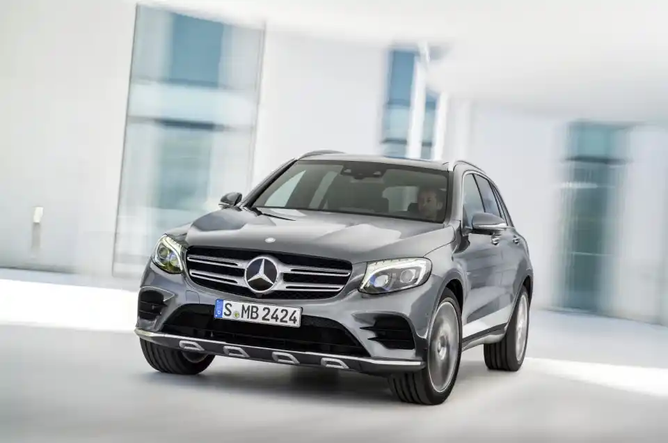 벤츠 PHEV GLE 350 e 가격 실구매가 모의견적 제원 옵션 카탈로그 가격표 디자인 실내 트렁크 색상 총정리