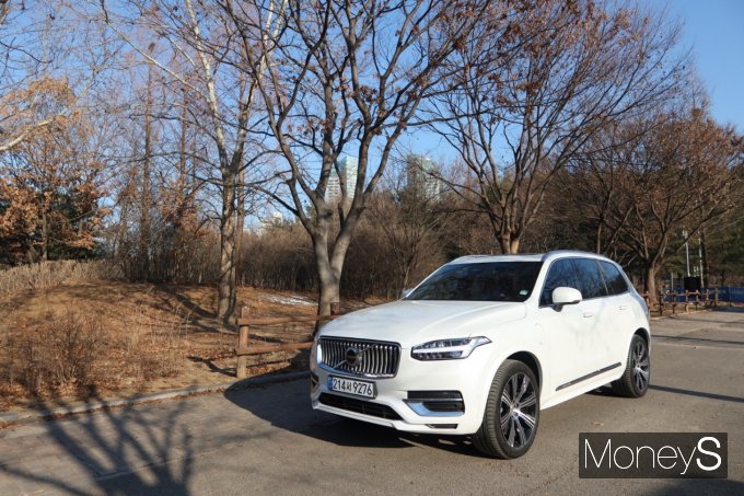 볼보 XC90 PHEV