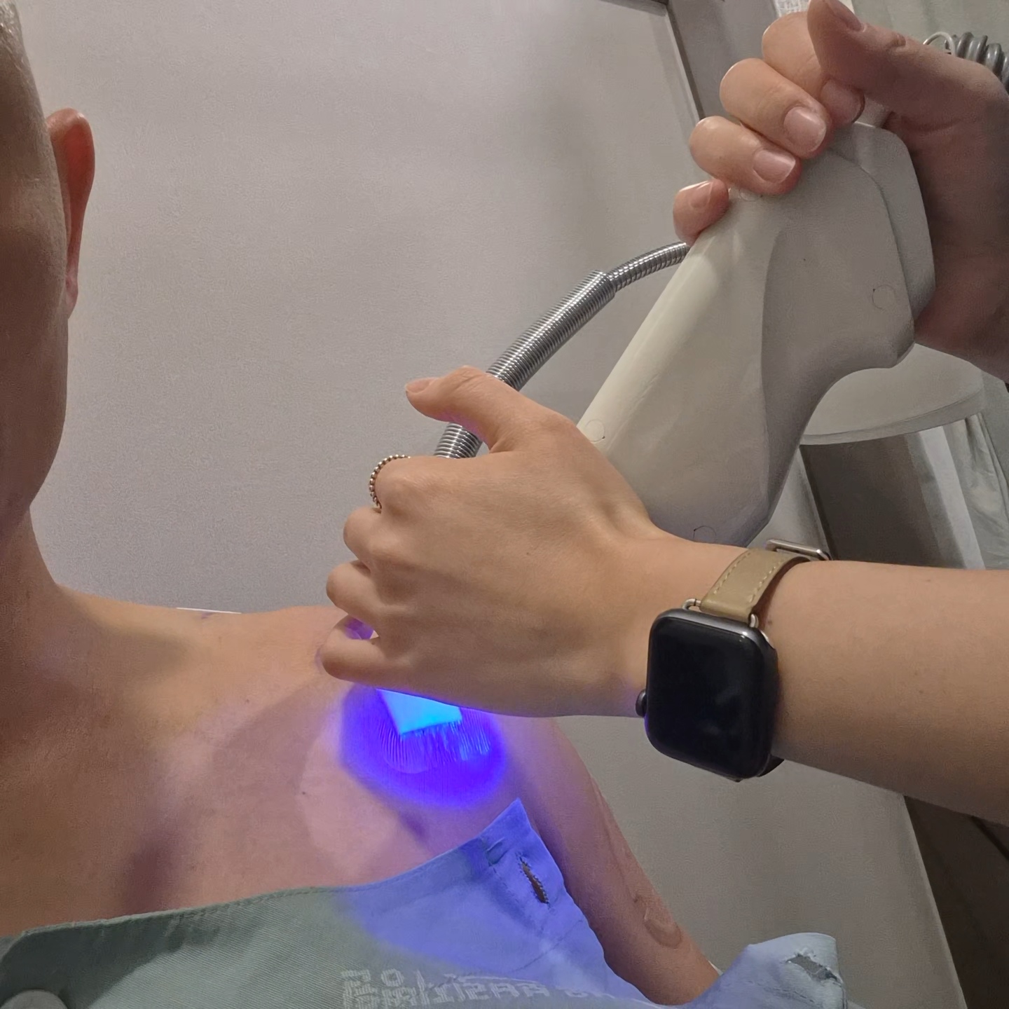 어깨 와순파열 봉합수술 후 mri사진 물리치료 기록