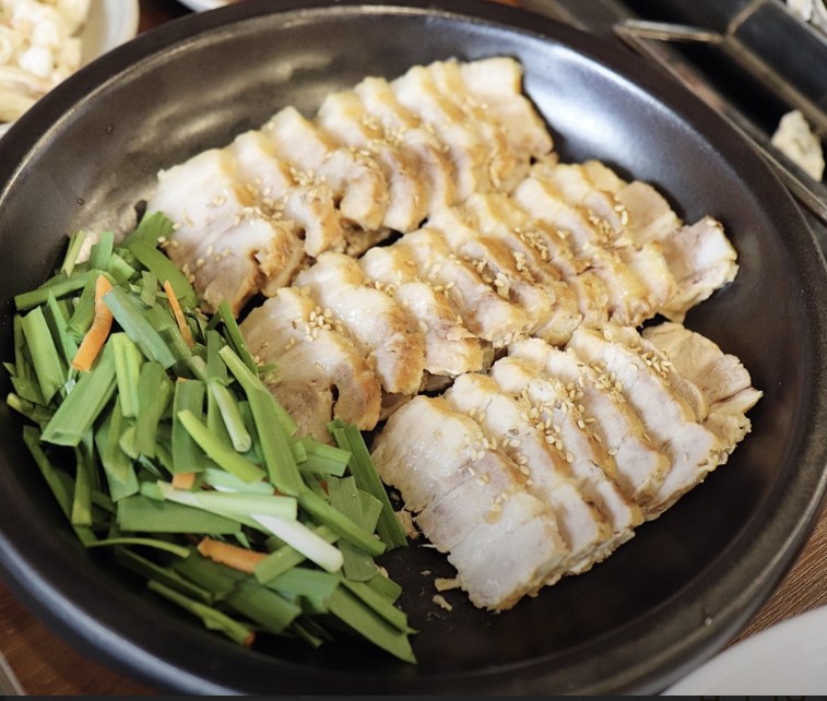 시흥 굴찜 맛집 | 생방송투데이 ‘대식가-겨울의 백미 대왕 굴찜’ 나온 통굴통굴 시흥본점시흥 굴찜 맛집