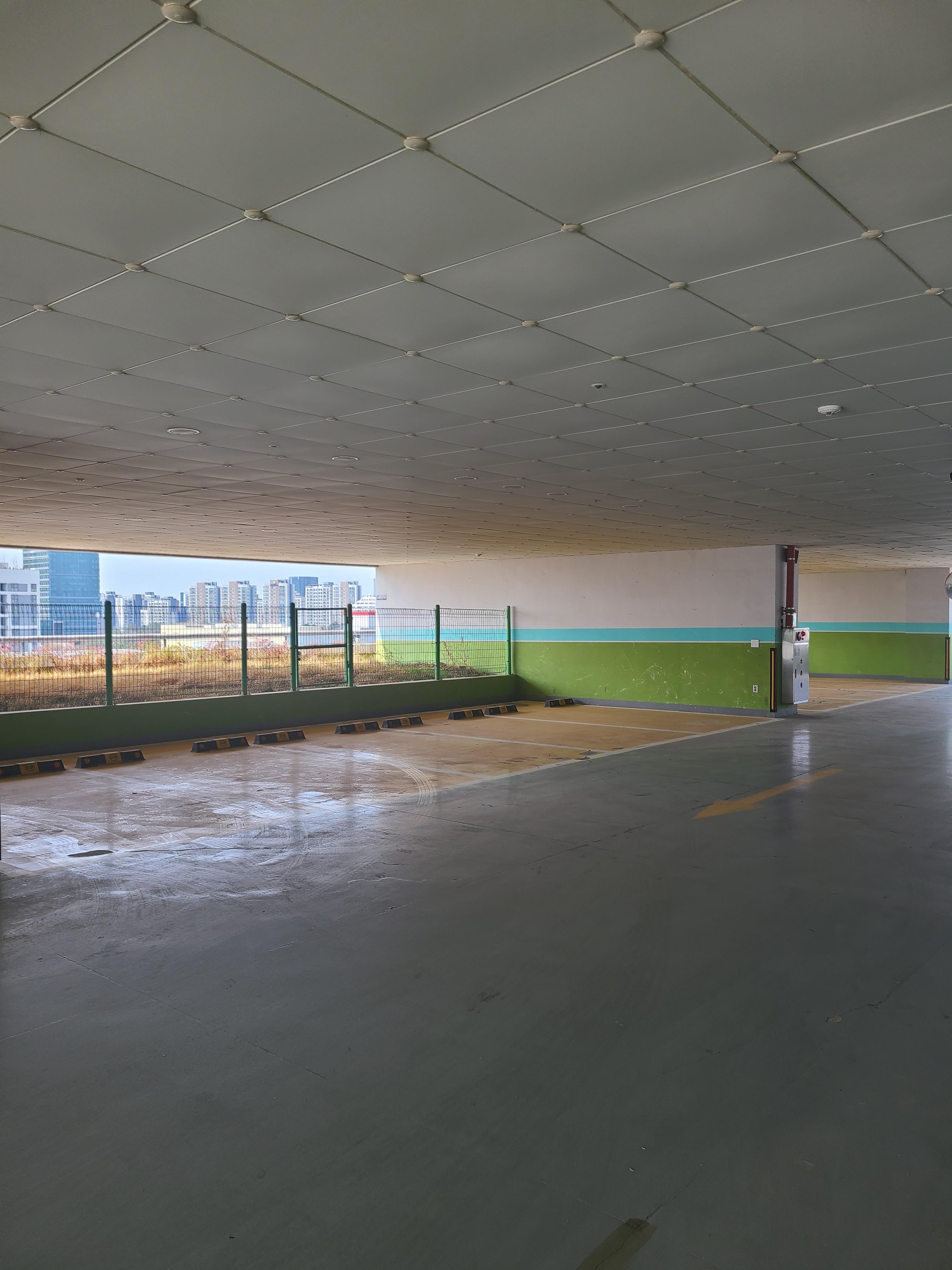 송도 테크노큐브 지상주차장, 드라이브인3