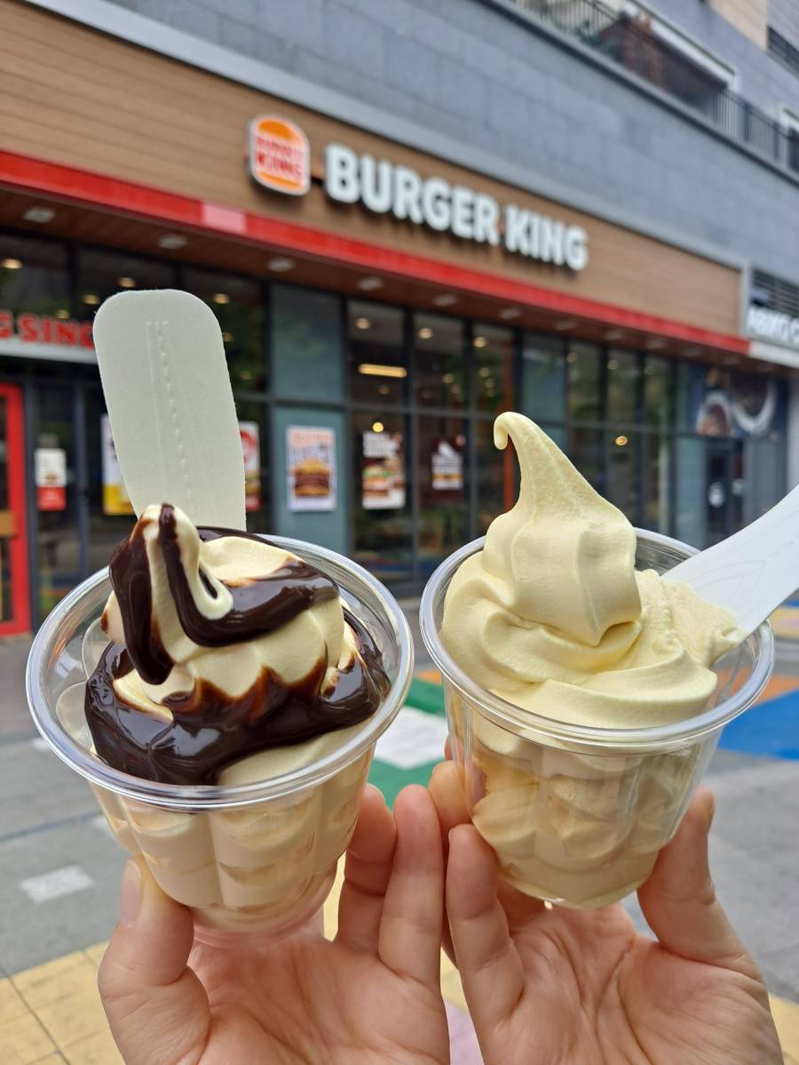 망고 선데 아이스크림 인증샷