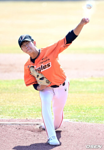 황준서-역투모습