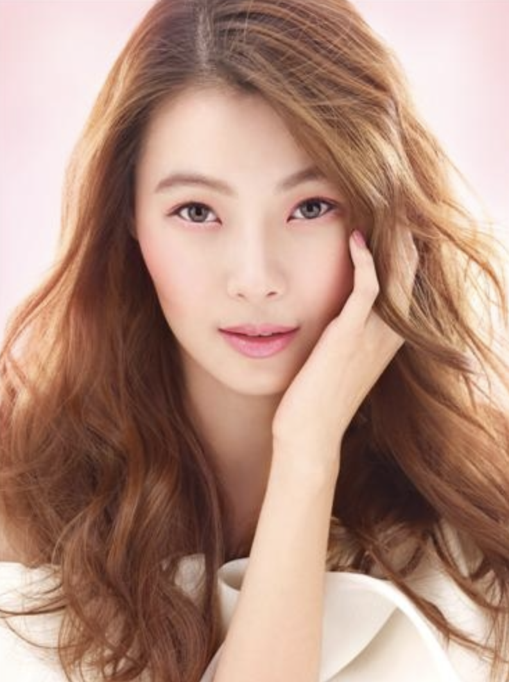 윤소이 외모