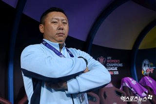 내고향 기자회견 중단