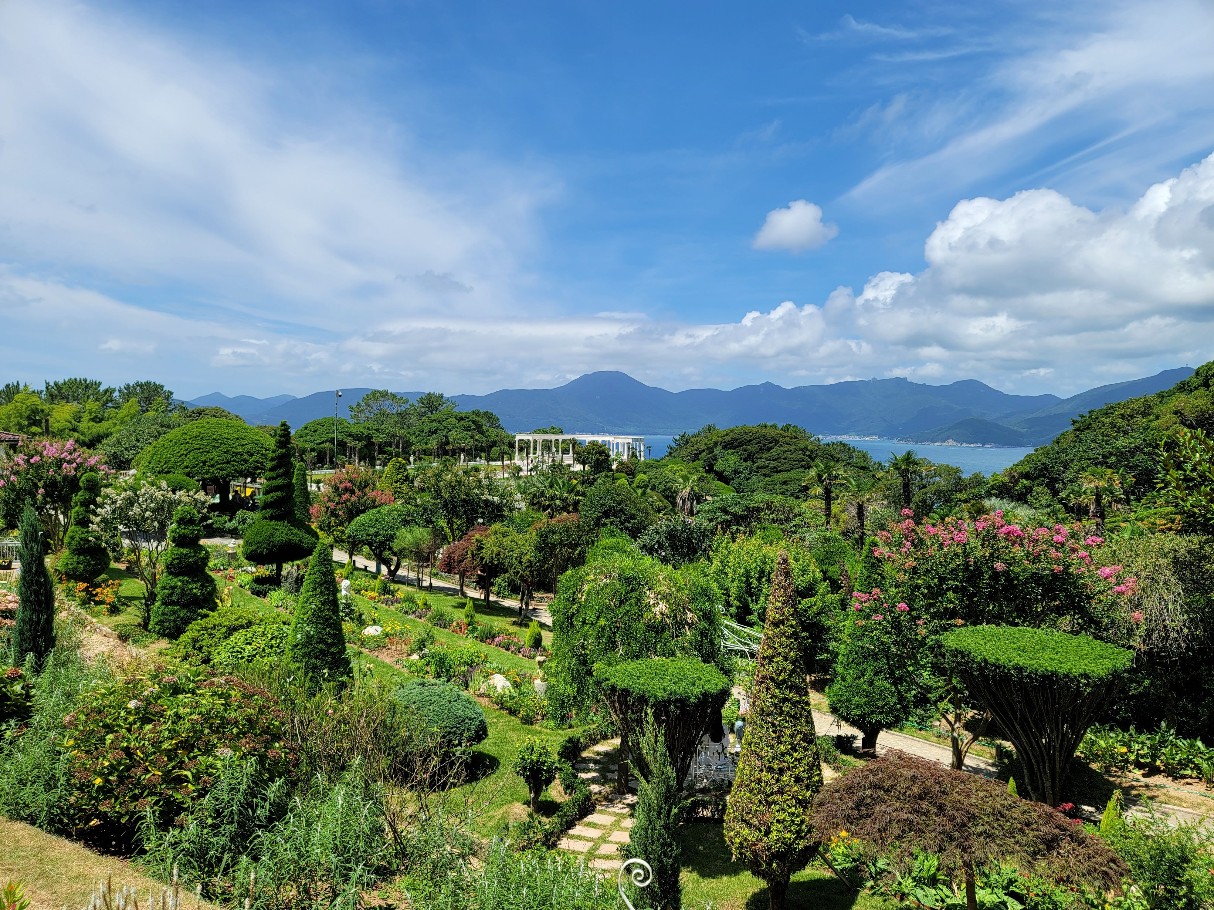 여름 휴가 보타니아