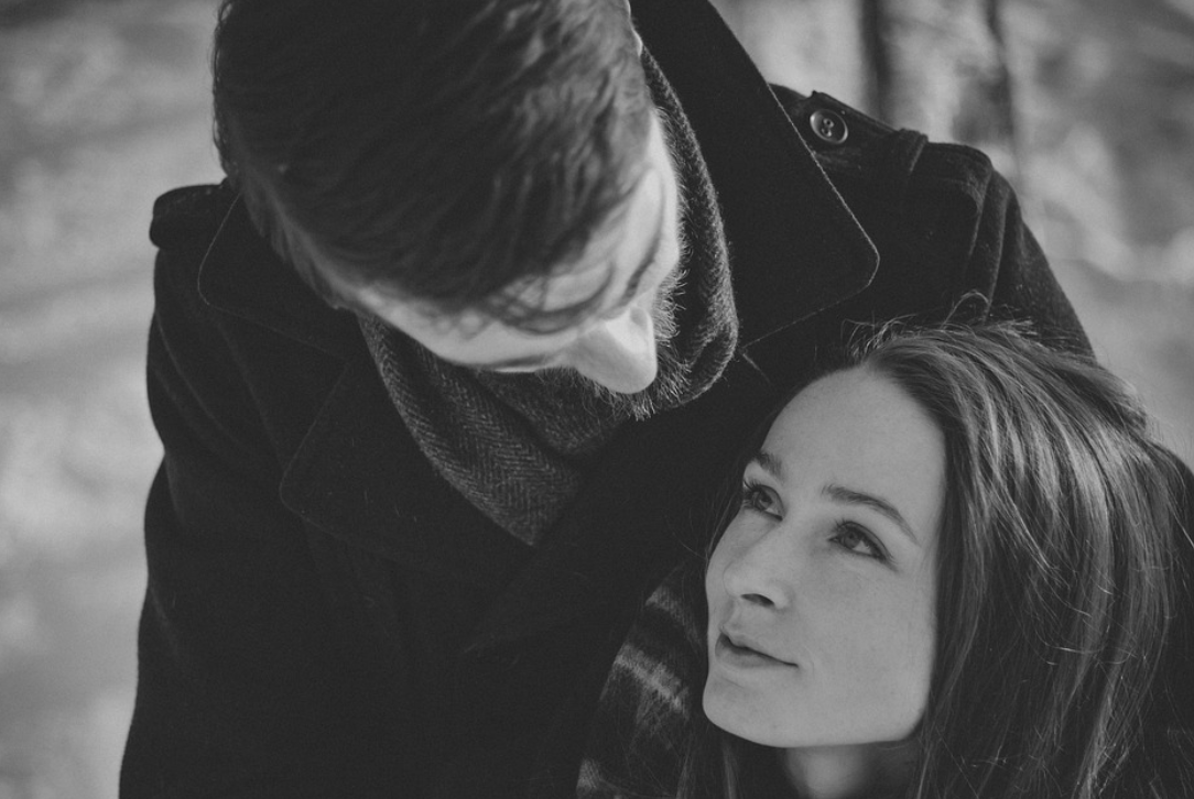 질투-질투심-자신감-스마트폰-연락-연인-관계개선-연애