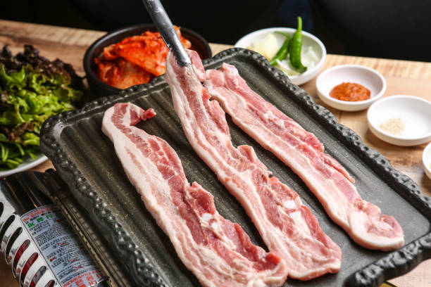 돼지 먹는 꿈 해몽