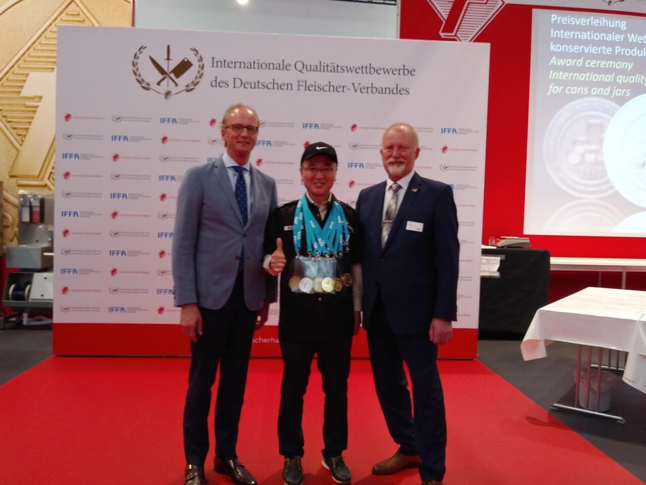 식객 허영만의 백반기행 귀궁 육성재와 함께한 춘천 밥상 춘천 부대찌개 맛집 춘천 권바우부대찌개