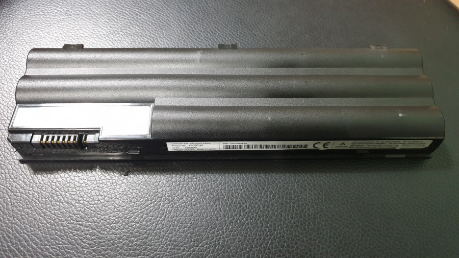 후지쯔 E8110 노트북배터리 리필 완료