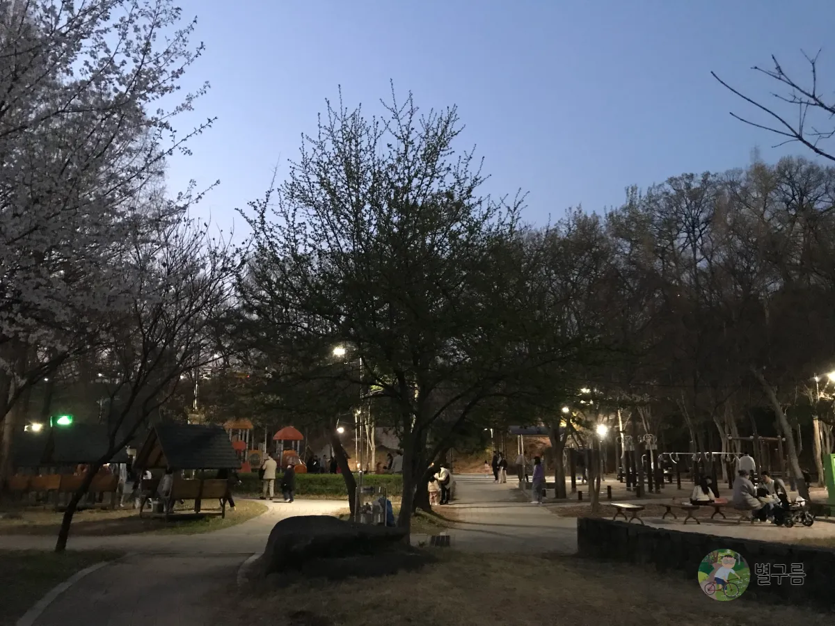 갈산공원-야경-놀이터