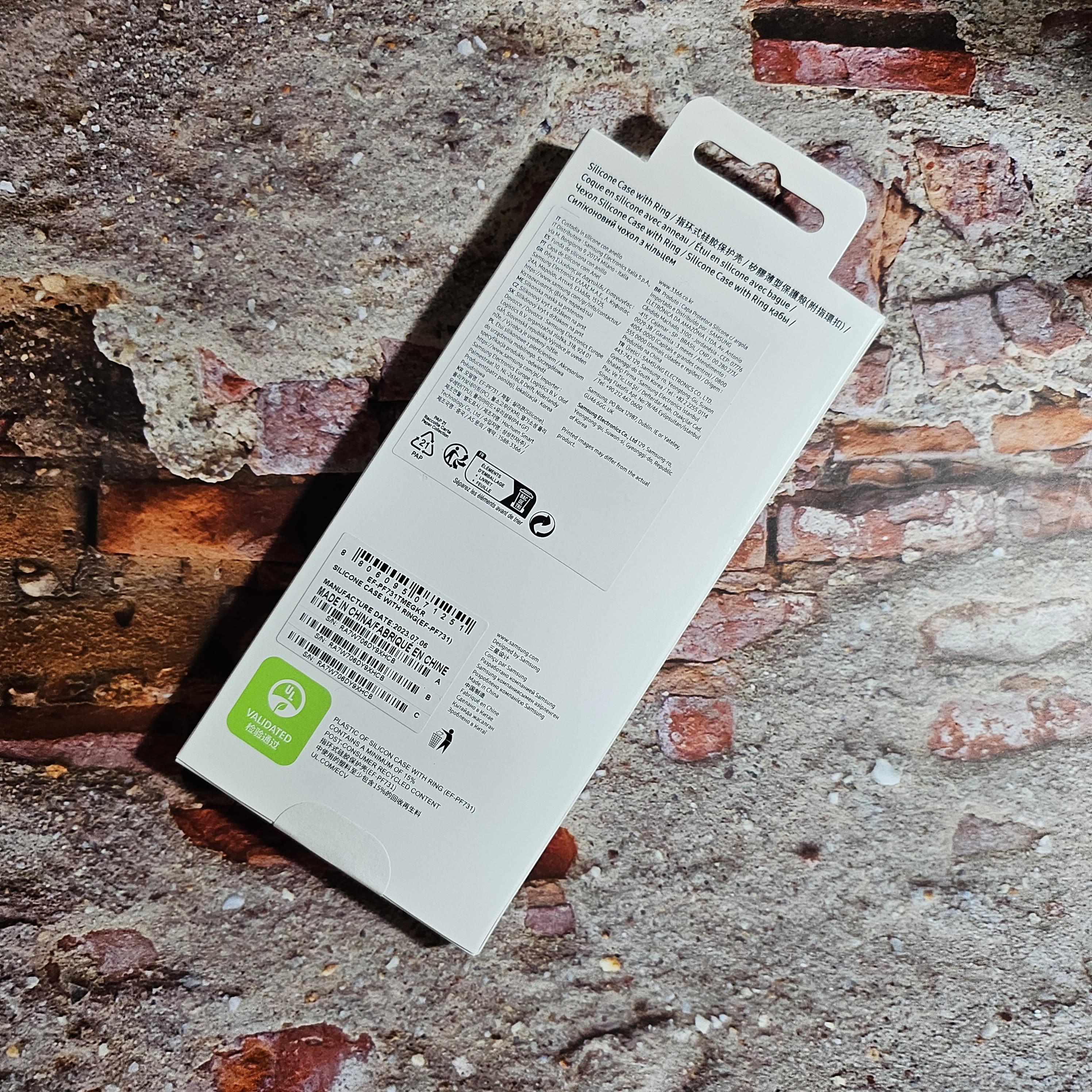 삼성 갤럭시 플립5 실리콘 케이스 위드링 뒷면 사진