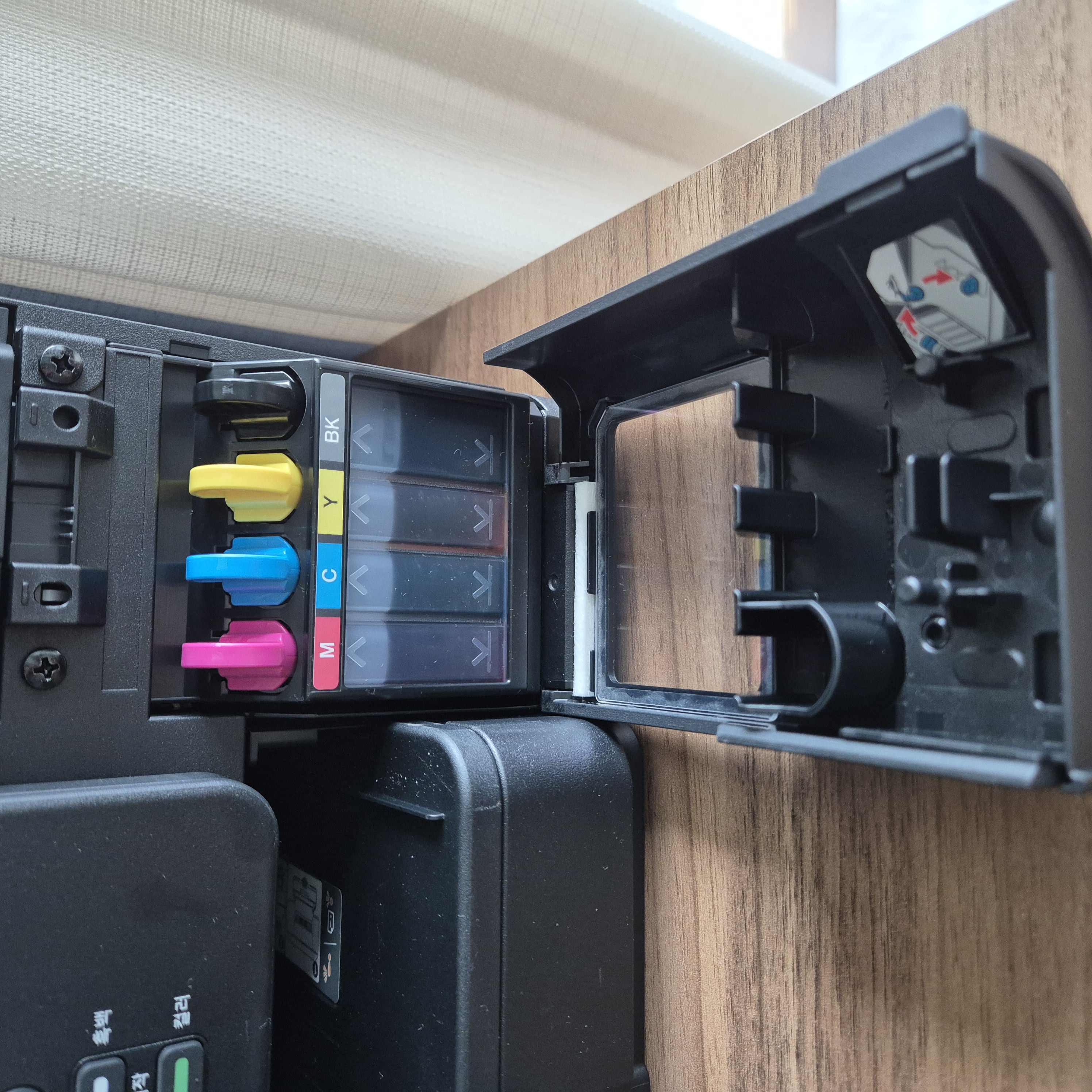 4가지 잉크 전부사도 4만원이 안됨! 정말 저렴함.